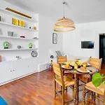 Le Marais & Place Des Vosges - Paris Vacation Rentals
